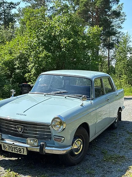 Peugeot 404