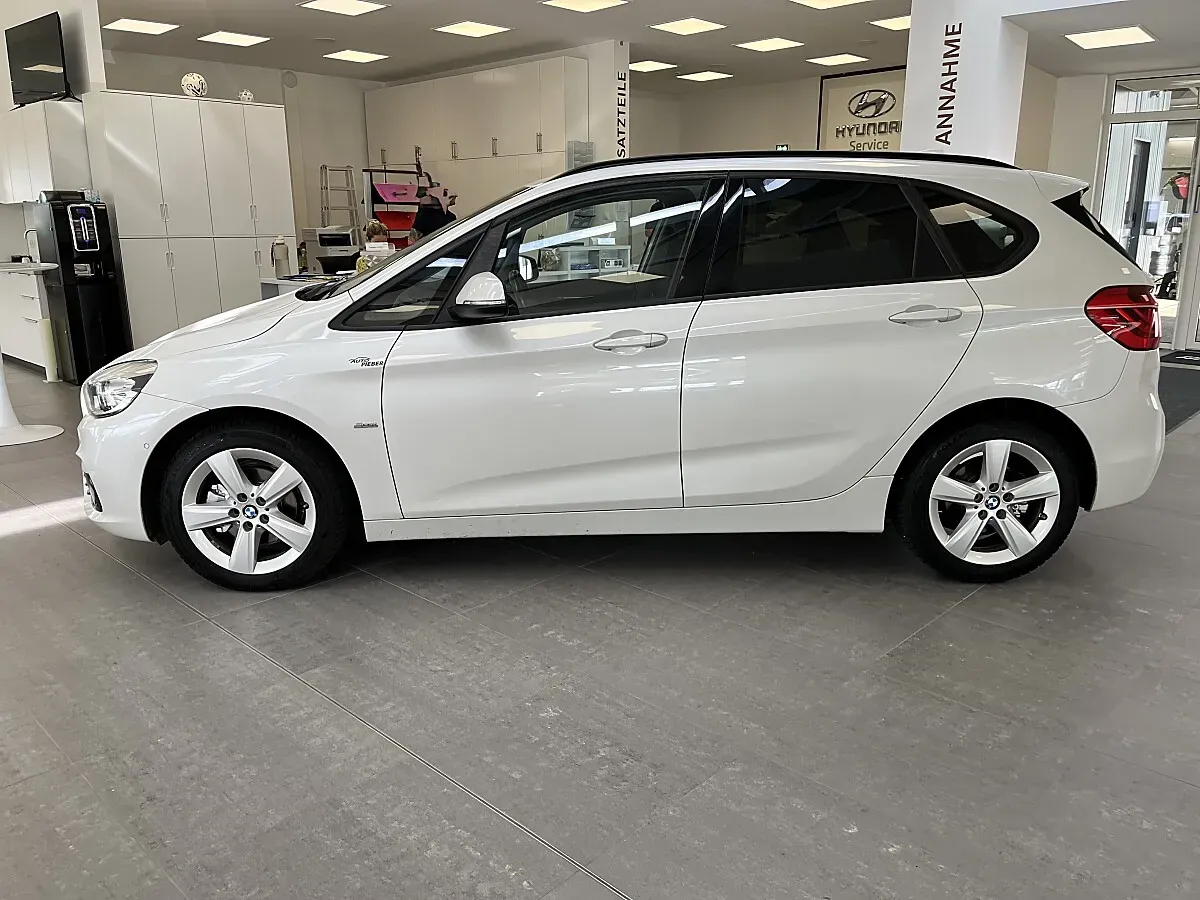 BMW 2 Series 2016 photo 3