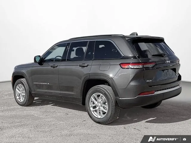Jeep Grand Cherokee 2026 photo 3