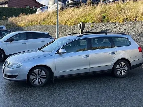 Volkswagen Passat 2010 photo 5