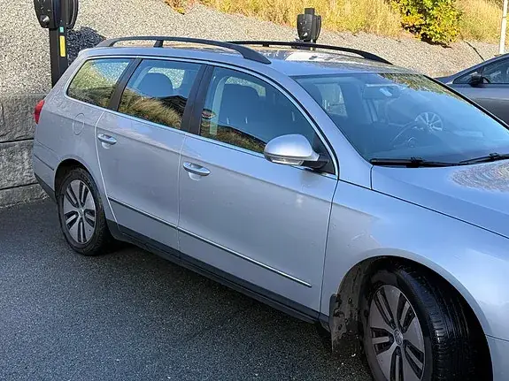Volkswagen Passat 2010 photo 4