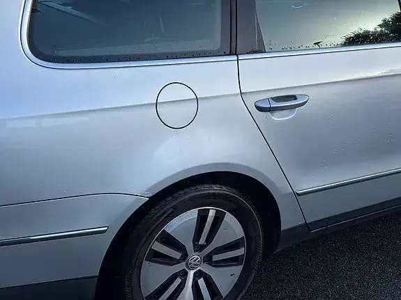Volkswagen Passat 2010 photo 3