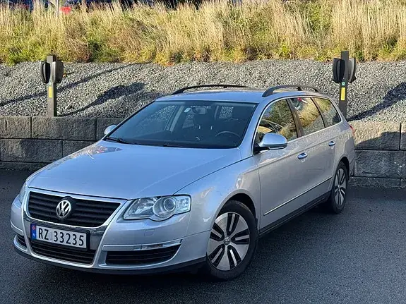 Volkswagen Passat 2010 photo 2