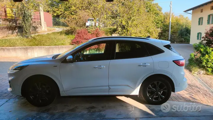 Ford Kuga 2021 photo 3