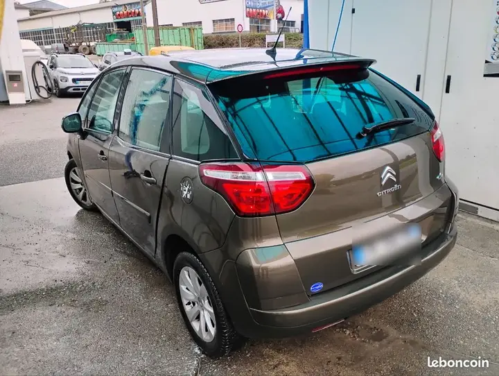 Citroen C4 Picasso 2012 photo 2