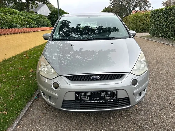 Ford S-Max 2007 photo 4