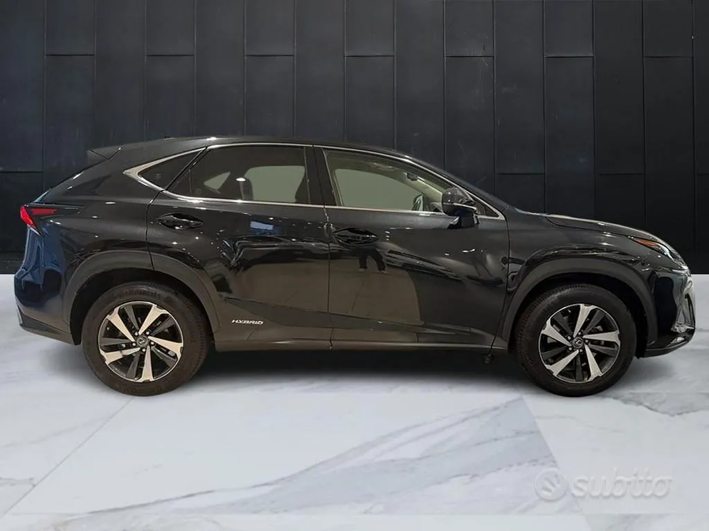 Lexus Nx 2017 photo 3
