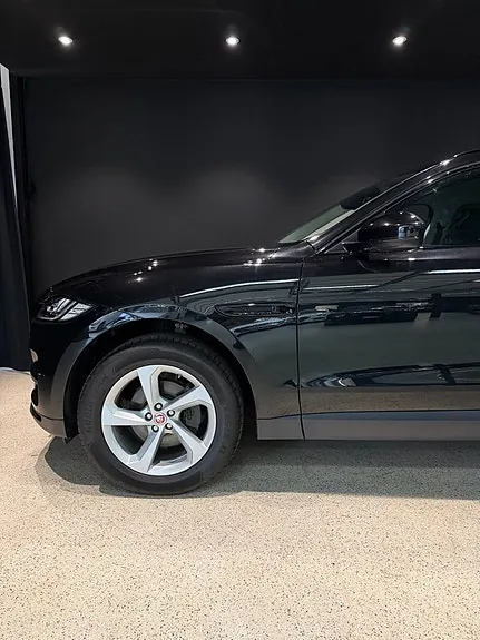 Jaguar F-Pace 2020 photo 5