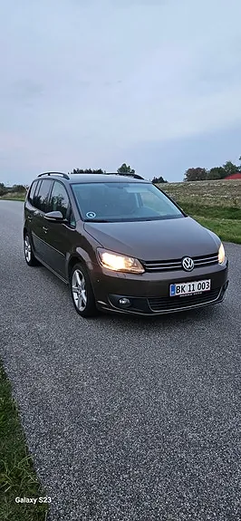 Volkswagen Touran 2013 photo 4