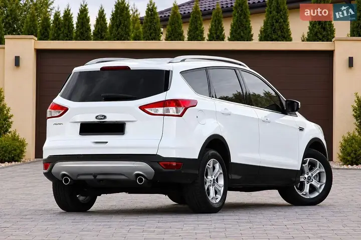 Ford Kuga 2014 photo 2