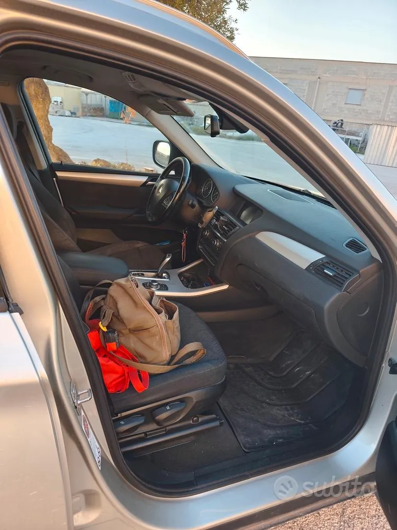 BMW X3 2012 photo 3