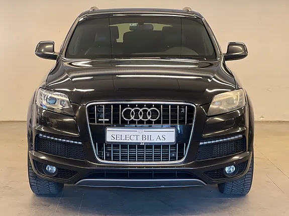 Audi Q7 2011 photo 2