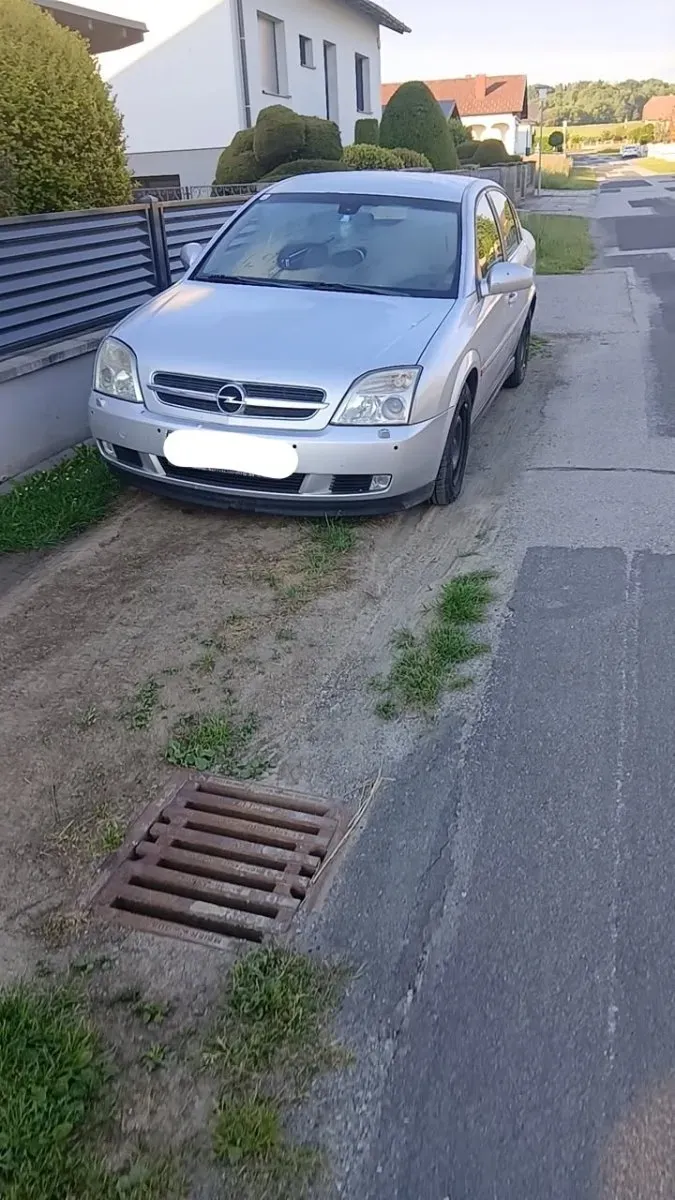 Opel Vectra 2003 photo 2
