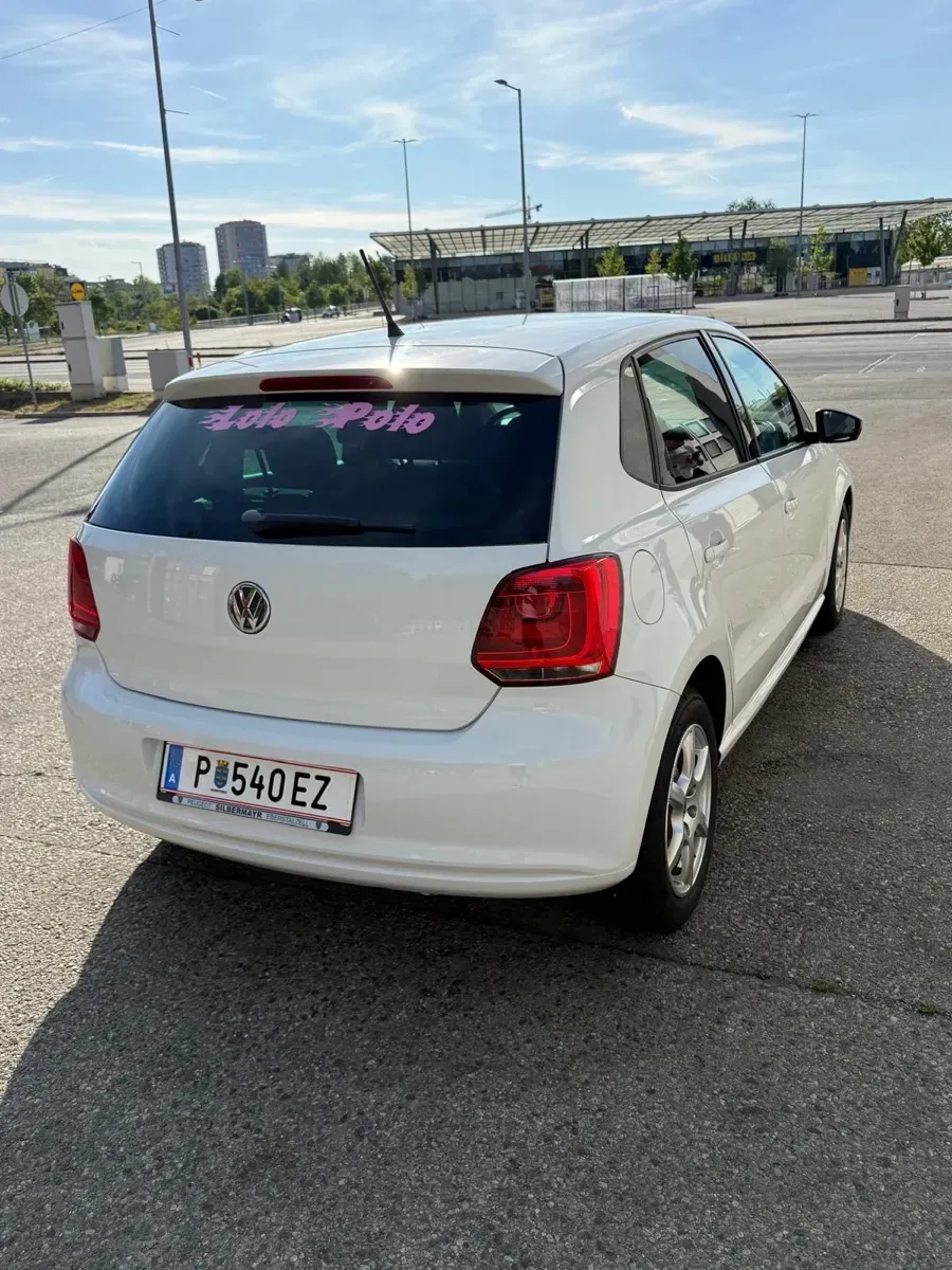 Volkswagen Polo 2011 photo 3
