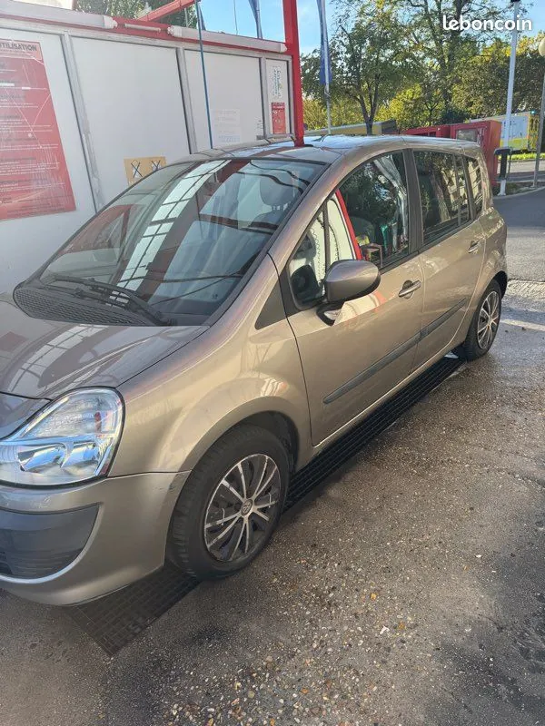 Renault Modus 2008 photo 2