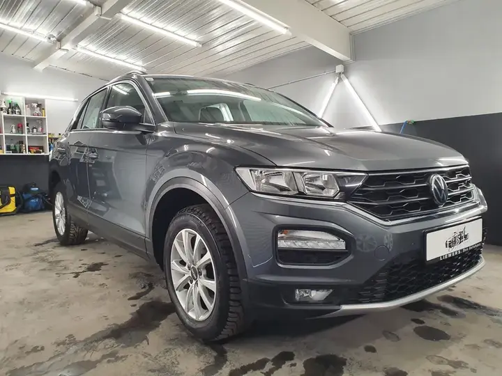 Volkswagen T-Roc 2021 photo 2