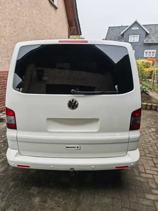 Volkswagen T5 2008 photo 2