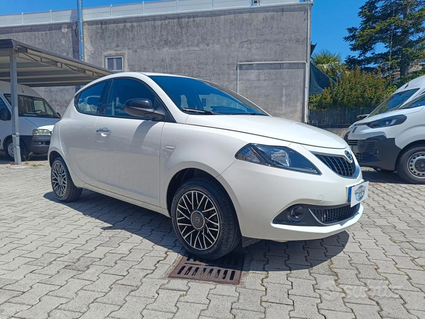 Lancia Ypsilon 2024 photo 2