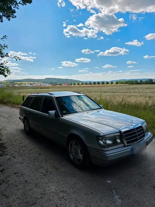 Mercedes-Benz W124