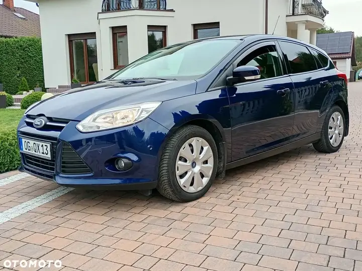 Ford Focus 2011 photo 2