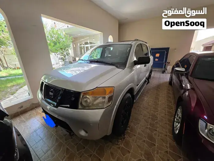 Nissan Armada 2013 photo 2