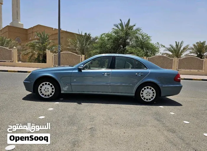Mercedes-Benz E-Class 2003 photo 2