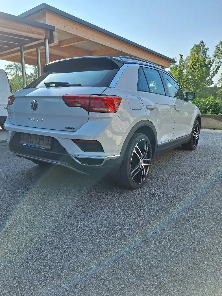 Volkswagen T-Roc 2018 photo 3