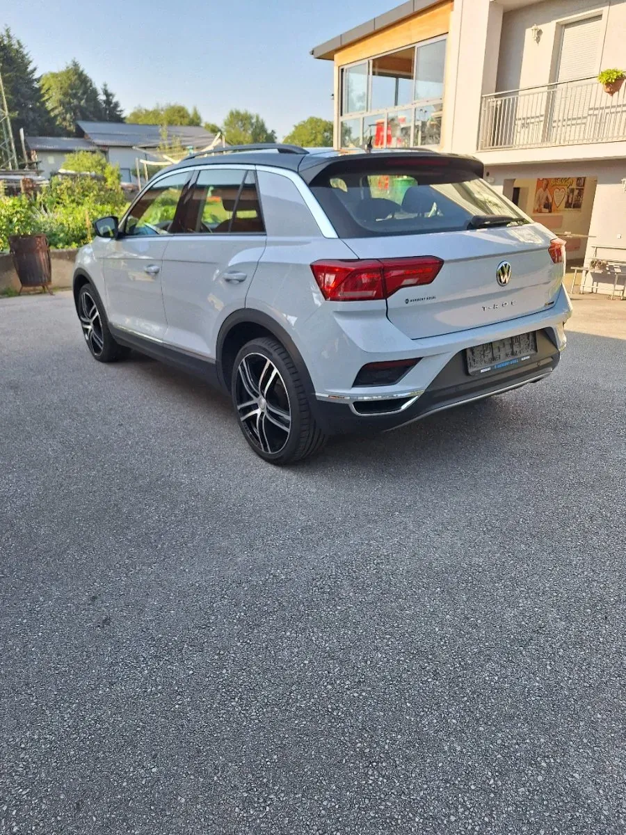Volkswagen T-Roc 2018 photo 2