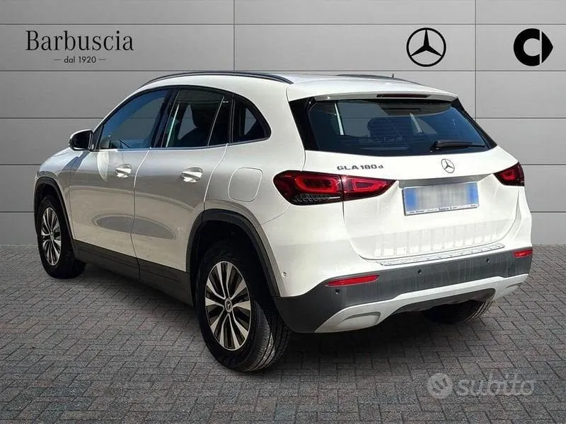 Mercedes-Benz Gla 2022 photo 4