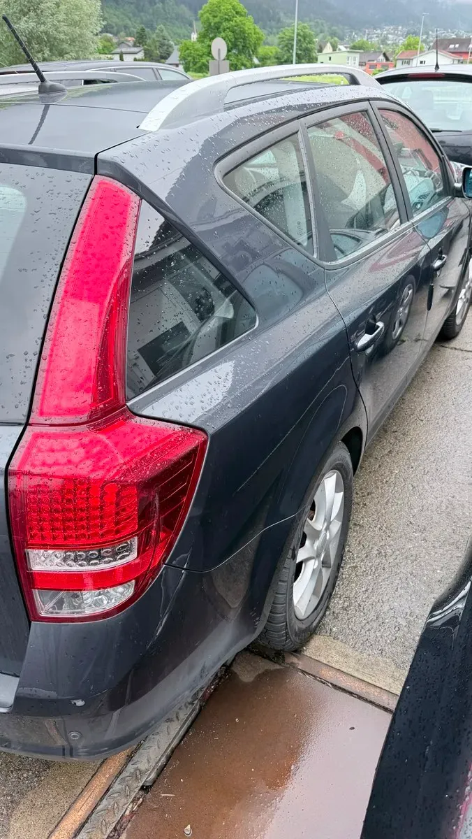 Kia Ceed 2009 photo 2