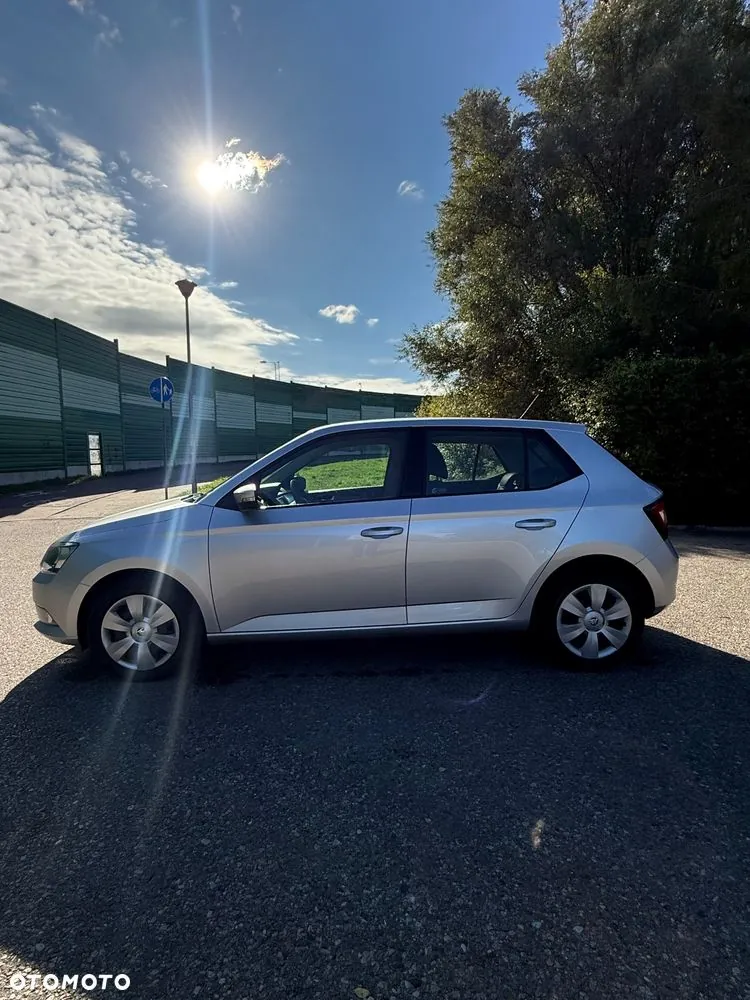 Skoda Fabia 2017 photo 4