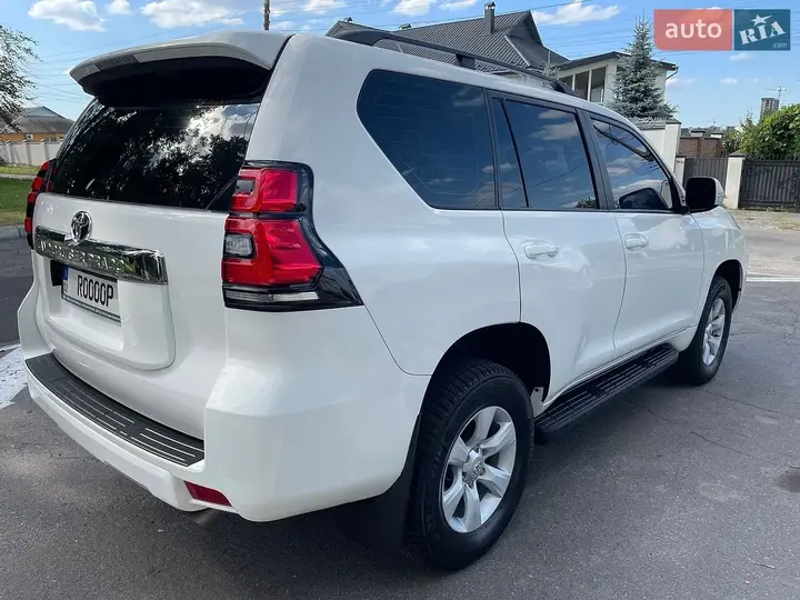 Toyota Land Cruiser Prado 2021 photo 5
