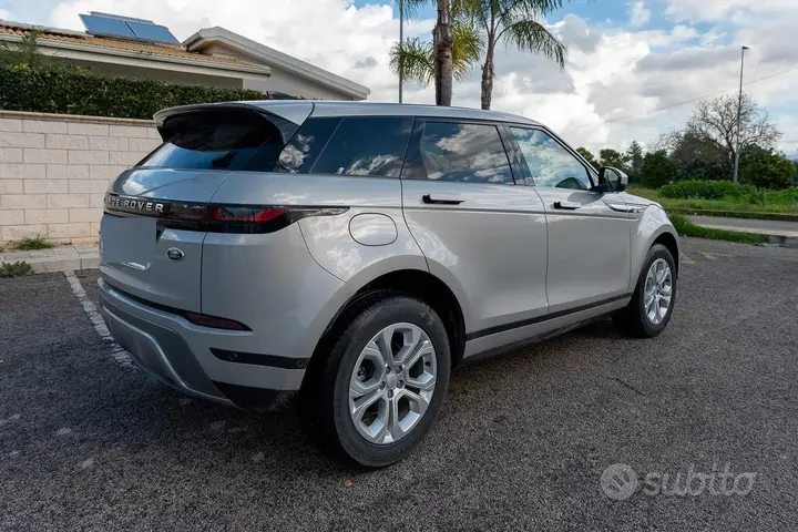 Land Rover Range Rover Evoque 2021 photo 3