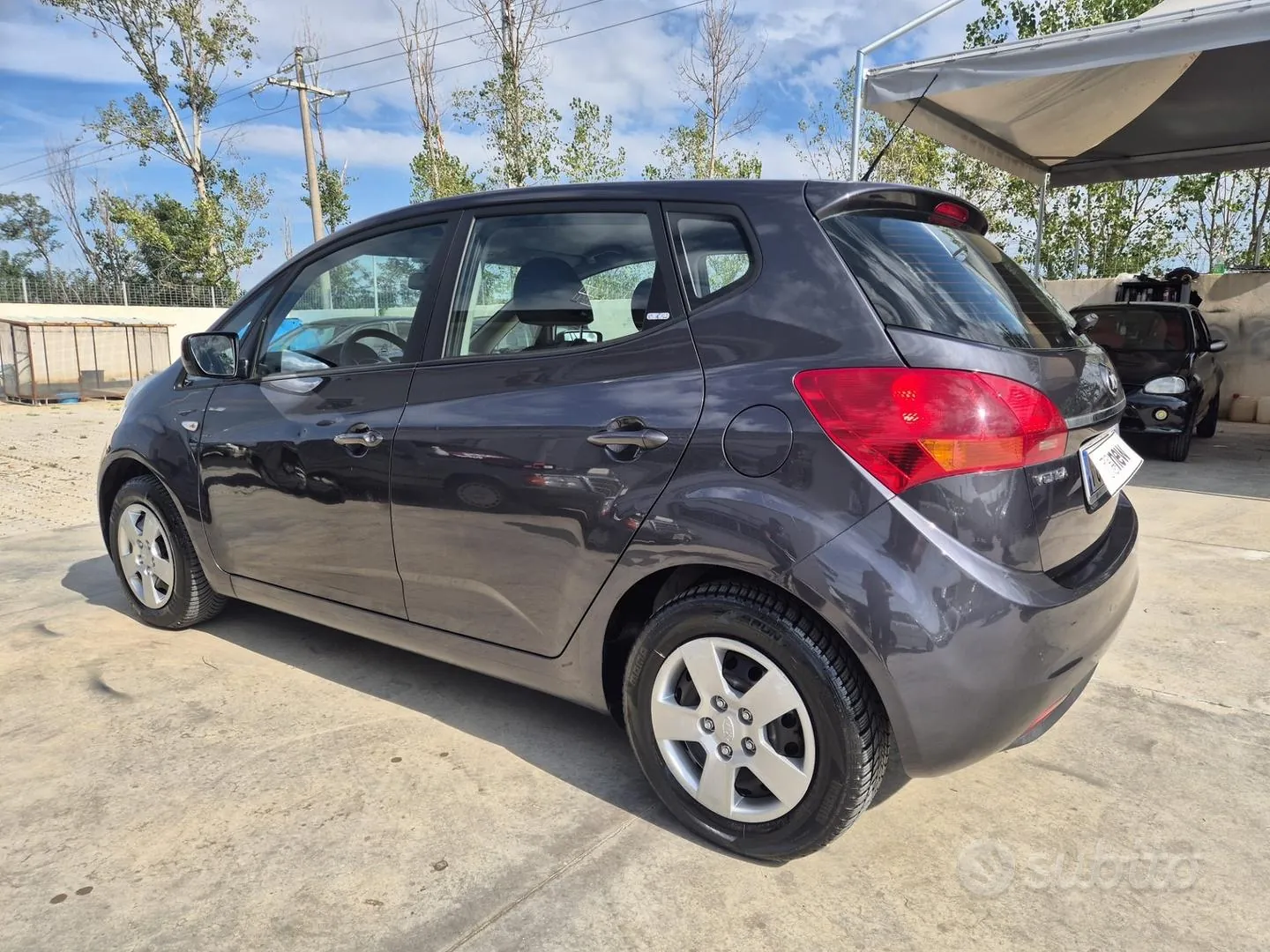 Kia Venga 2016 photo 3