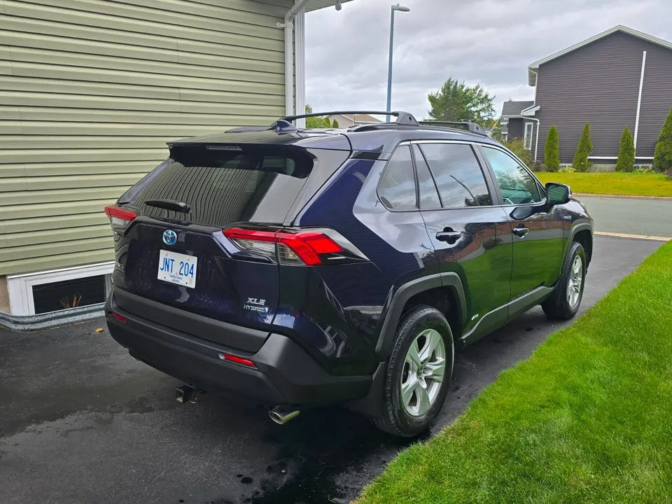 Toyota Rav4 2021 photo 4