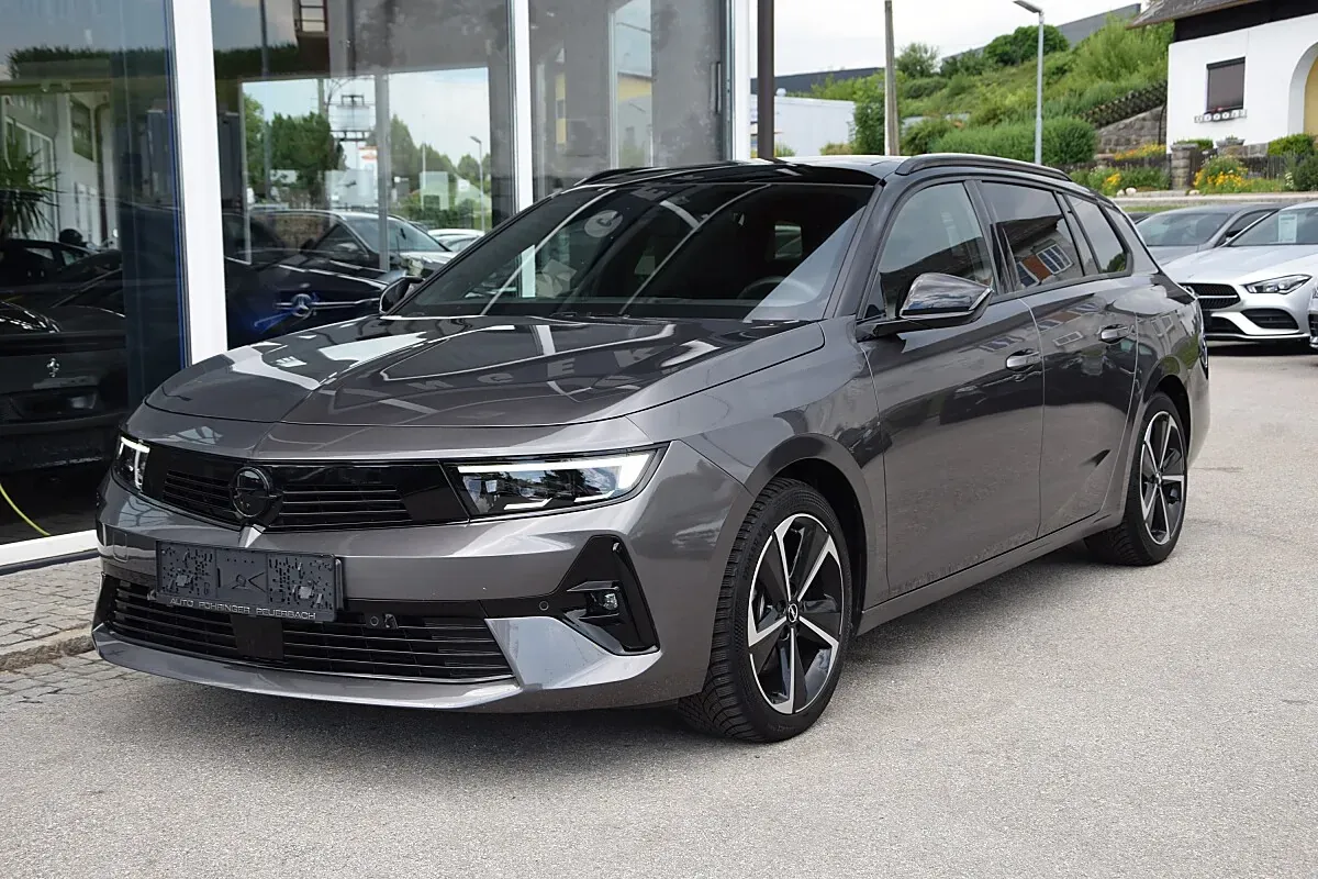 Opel Astra 2025 photo 2