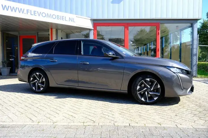Peugeot 308 2022 photo 4