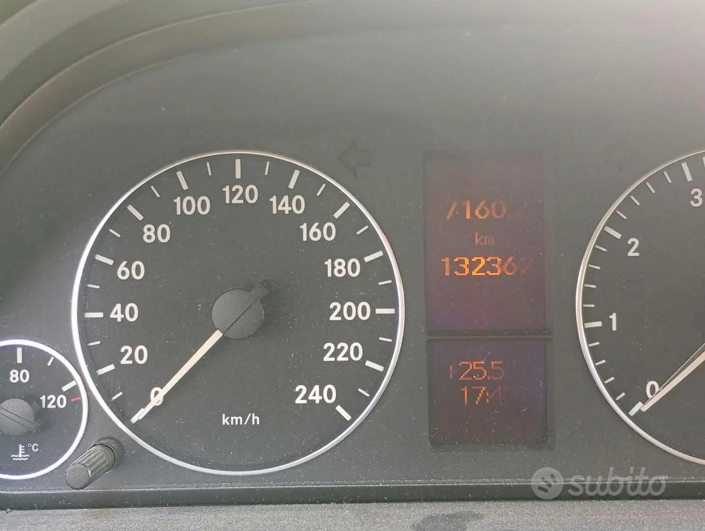 Mercedes-Benz A150 2006 photo 2