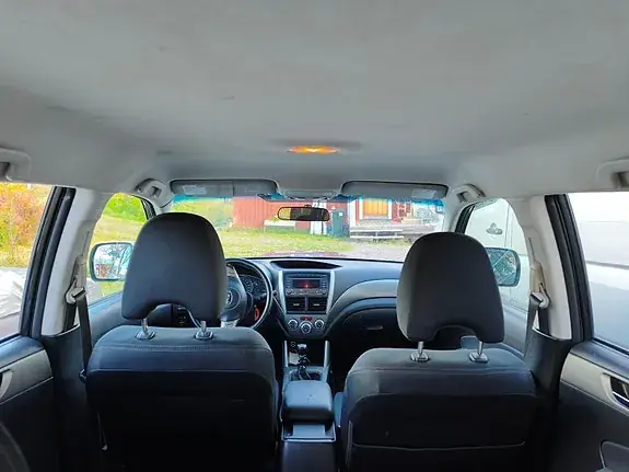Subaru Forester 2010 photo 5