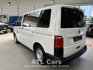 Volkswagen Transporter 2017 photo 2