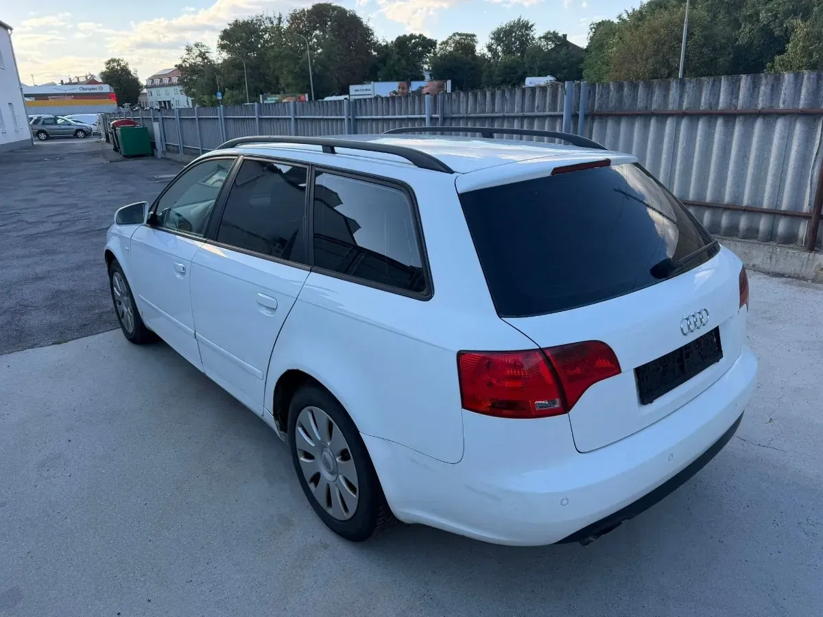 Audi A4 2008 photo 2