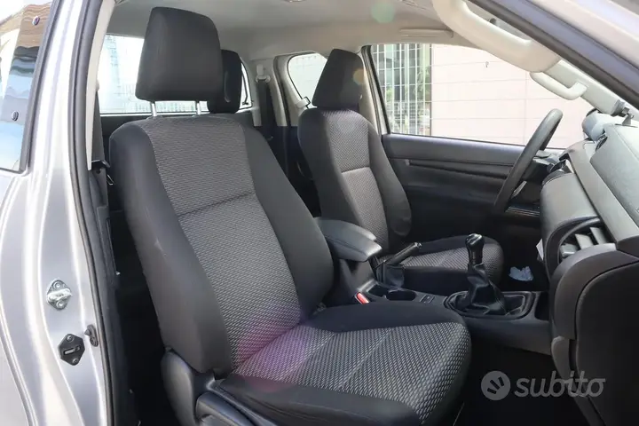 Toyota Hilux 2022 photo 5