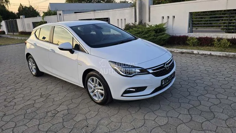 Opel Astra K