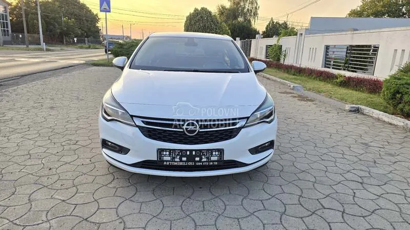 Opel Astra K 2017 photo 3