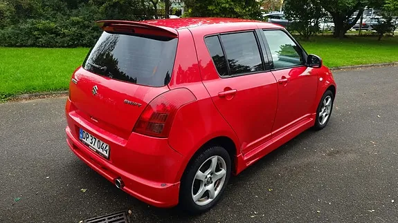 Suzuki Swift 2007 photo 3