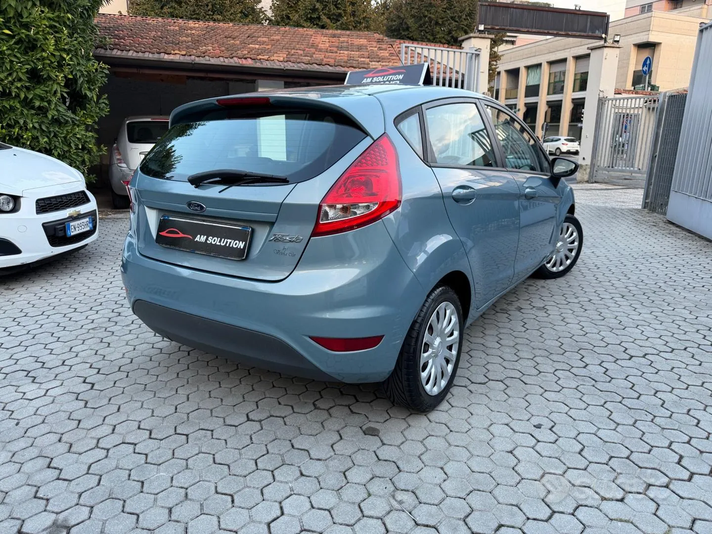 Ford Fiesta 2010 photo 3