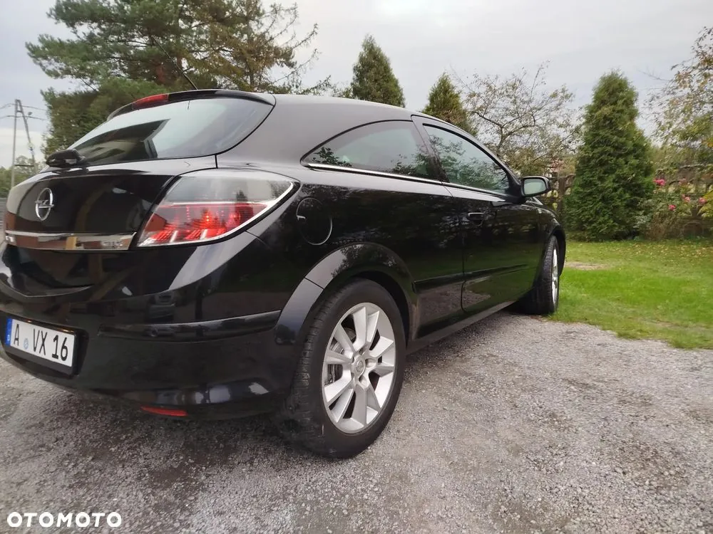 Opel Astra 2009 photo 5