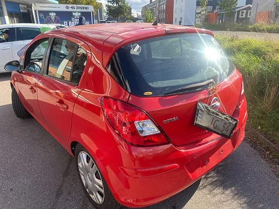 Opel Corsa 2011 photo 3