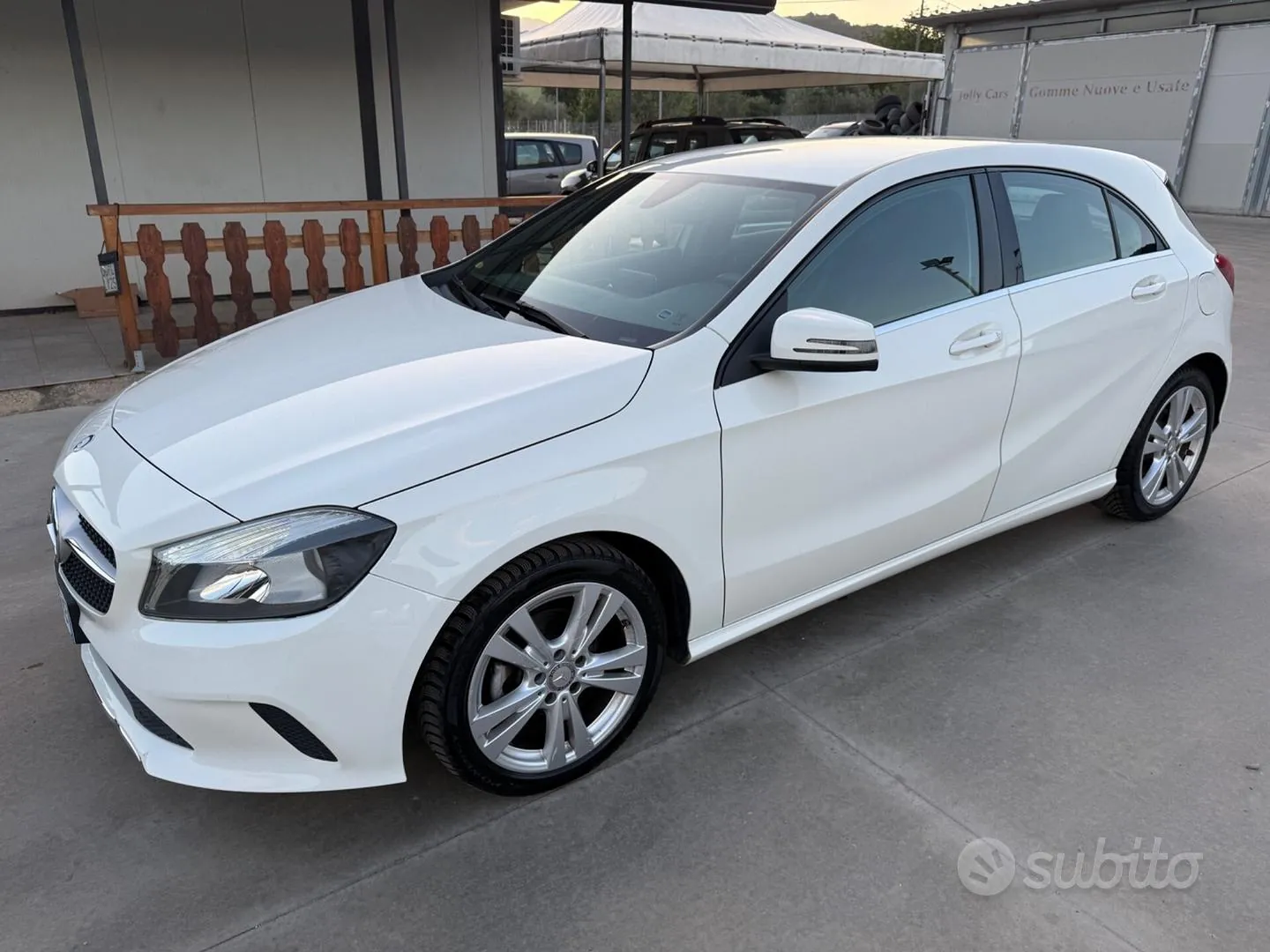Mercedes-Benz A 180 2016 photo 4