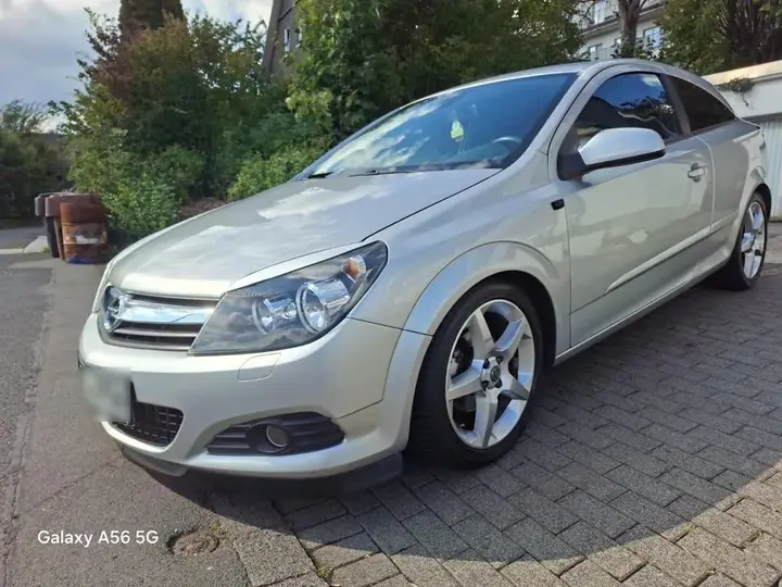 Opel Astra H